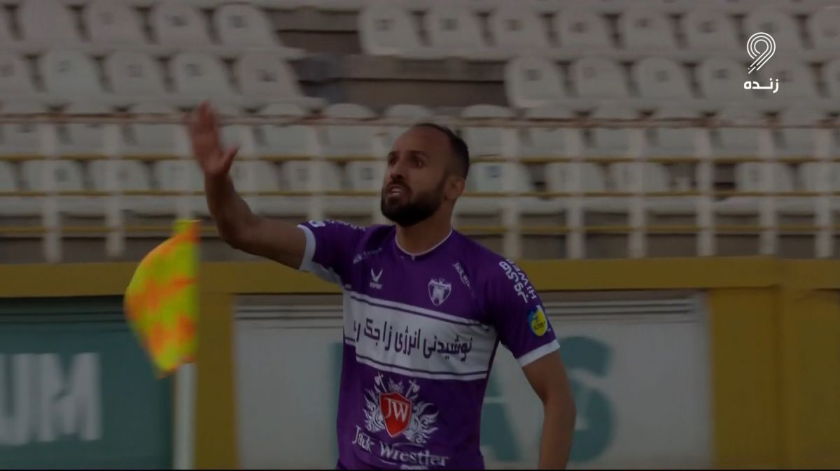 گل دوم هوادار به صنعت نفت آبادان (کریم اسلامی)