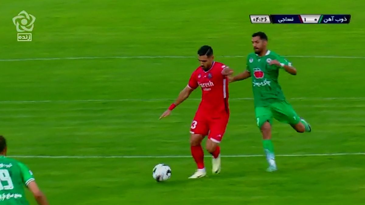 گل اول نساجی به ذوب آهن (سوپرگل باقری)