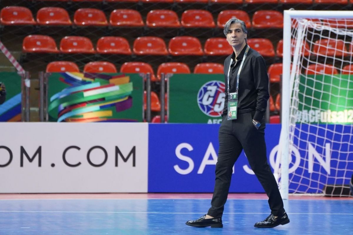 سفر سرمربی تیم ملی فوتسال به کربلا