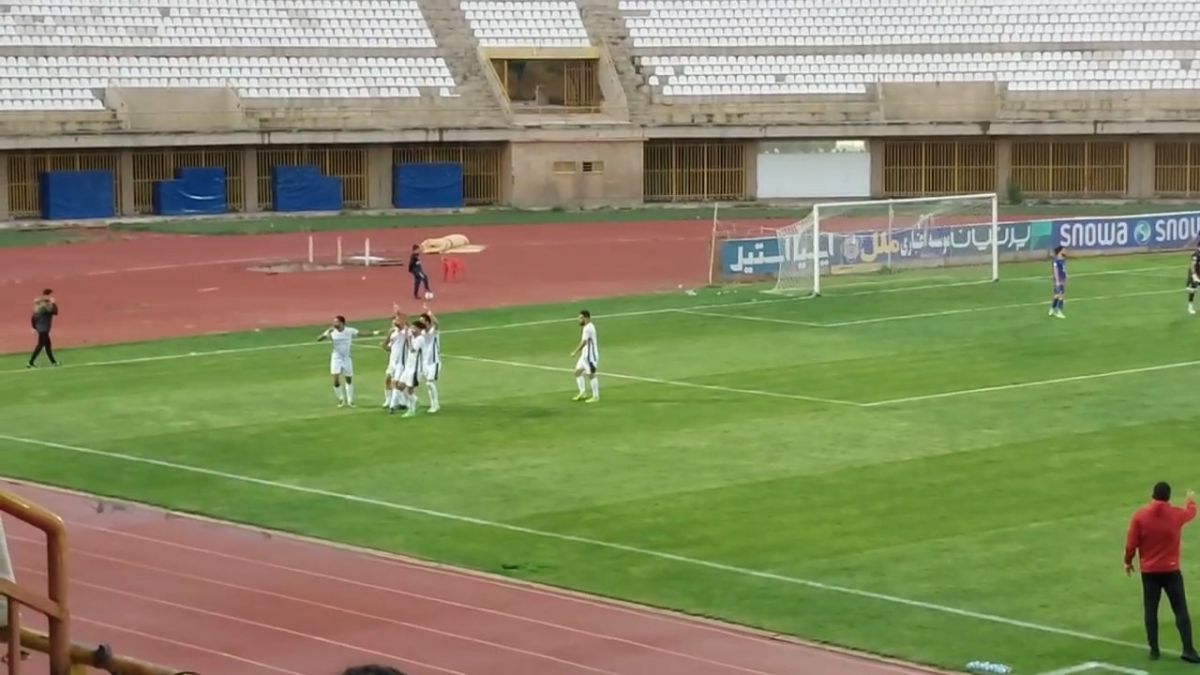 اختصاصی/ گل اول چادر ملو به سایپا رضا دهقان