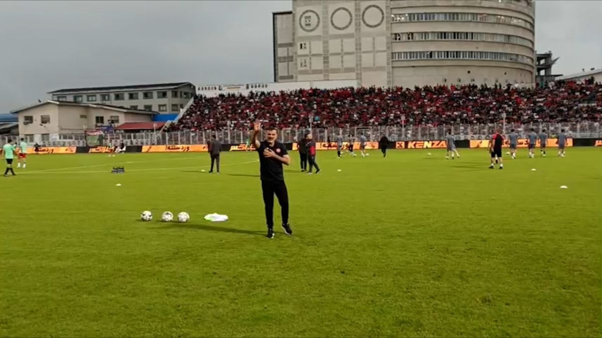 اختصاصی/ تشویق بیرانوند، امیری و سیدجلال حسینی از سوی هواداران پرسپولیس