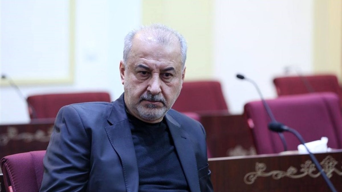 مدیرعامل پرسپولیس از جریمه 2میلیاردی نترسید/ درویش: پشتشان گرم است که این کارها را میکنند