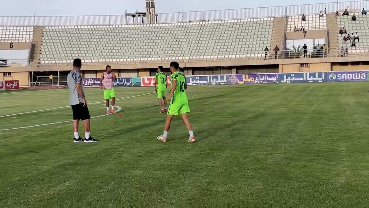 اختصاصی/ گرم کردن چادرملو قبل از دیدار با خوشه طلایی