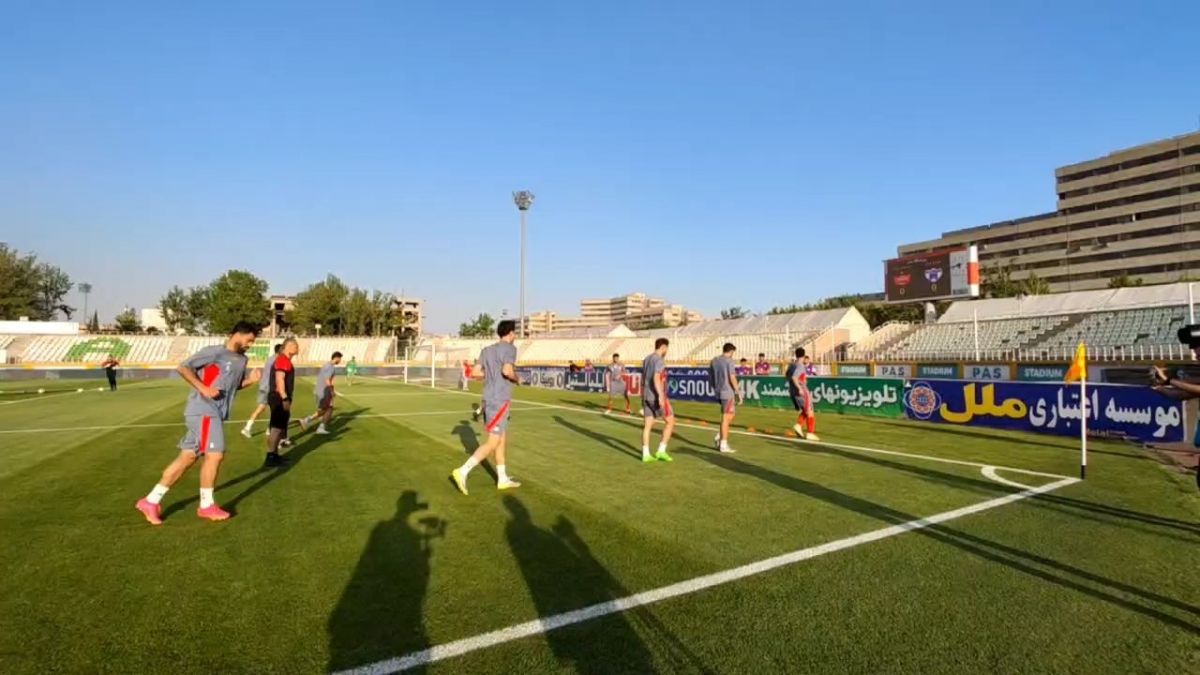 اختصاصی/ گرم کردن بازیکنان هوادار و پرسپولیس