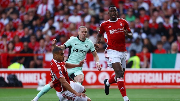 گل اول چلسی به ناتینگهام فارست (مودریک)