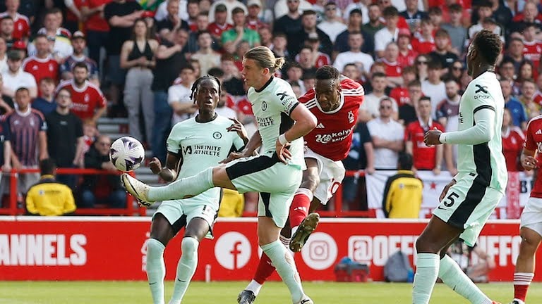 گل اول ناتینگهام فارست به چلسی (ویلی بولی)