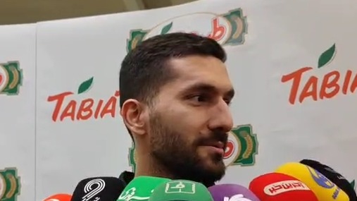 اختصاصی/ آرمان زنگنه بازیکن تیم بسکتبال طبیعت: امیدوارم پرسپولیس قهرمان لیگ برتر شود