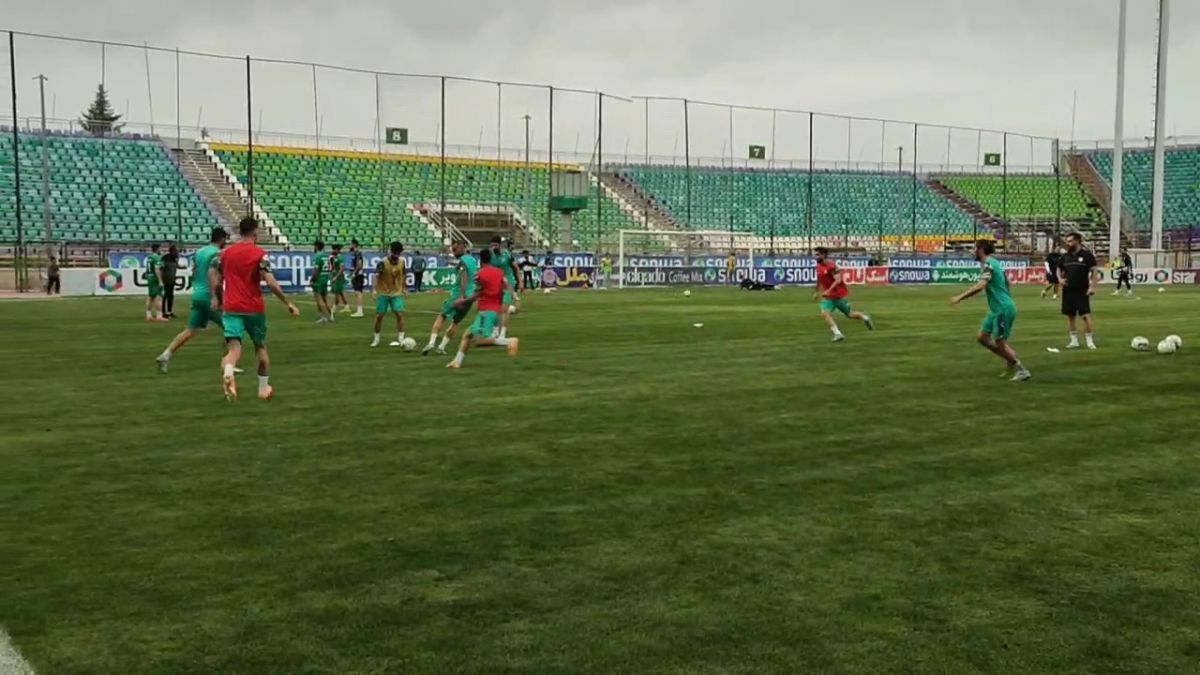 اختصاصی/ گرم کردن بازیکنان ذوب آهن و پیکان