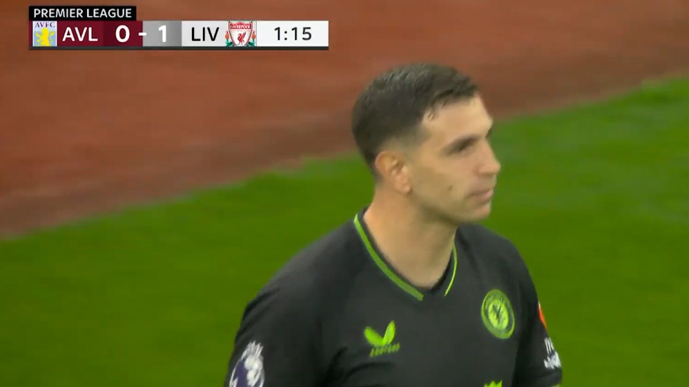 گل اول لیورپول به استون ویلا (اشتباه وحشتناک مارتینز)