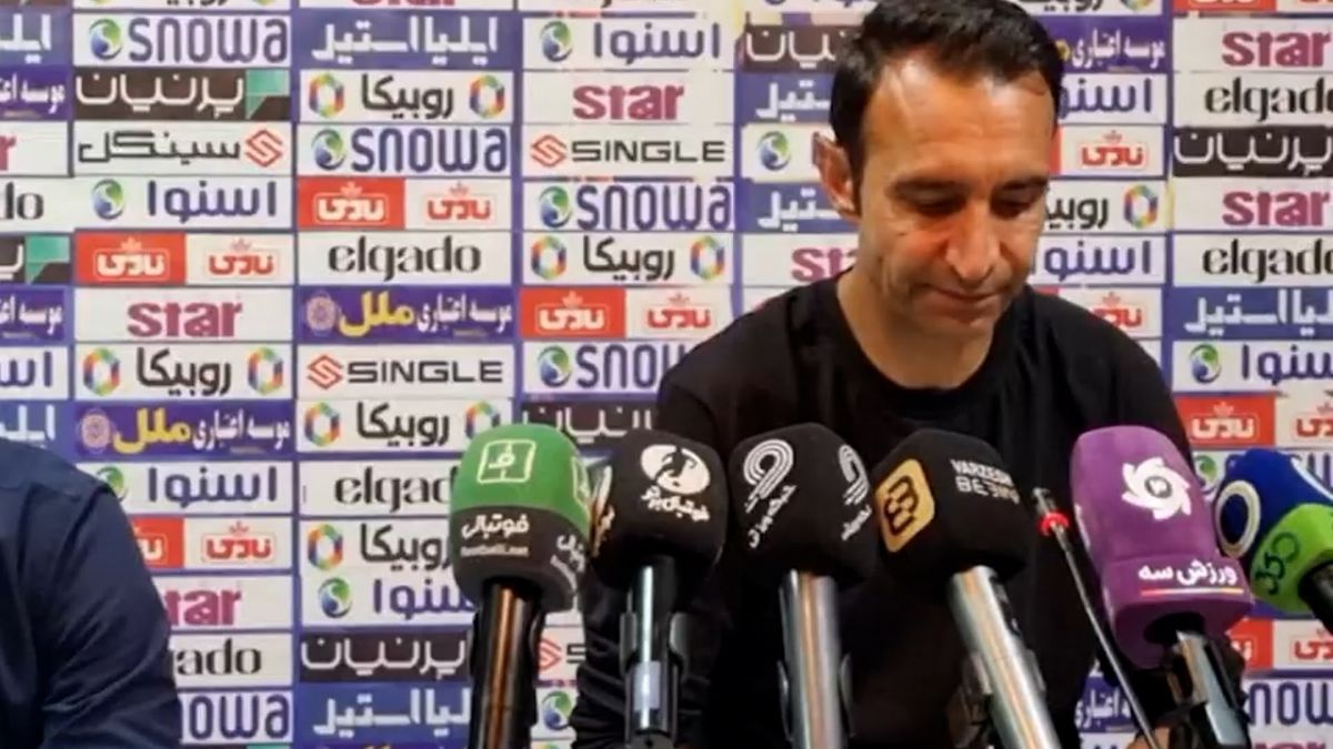 اختصاصی/ نشست خبری بعد از بازی ذوب آهن - پیکان