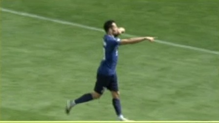 گل سوم گل گهر سیرجان به هوادار (زائرکاظمینی)