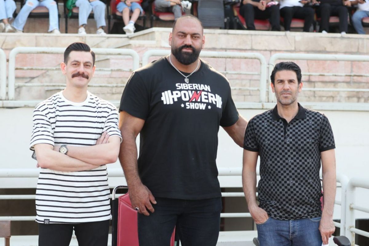 قویترین مرد ایران در تمرین پرسپولیس