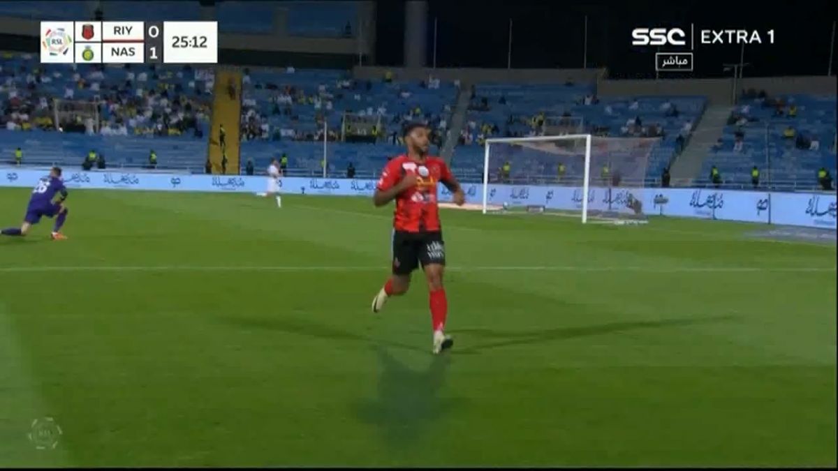 گل اول الریاض به النصر (گری)