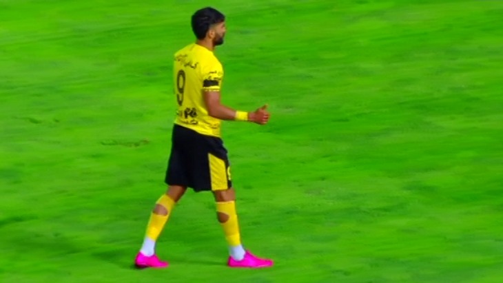 گل دوم سپاهان به هوادار (سوپرگل رامین رضاییان)