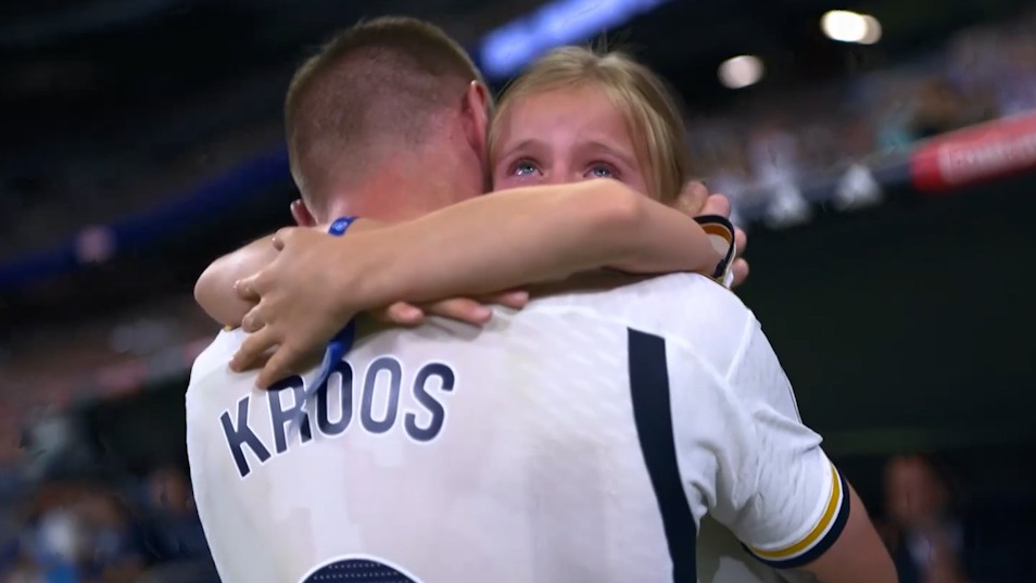 آخرین لحظات تونی کروس در لالیگا و گریه های فرزندان او