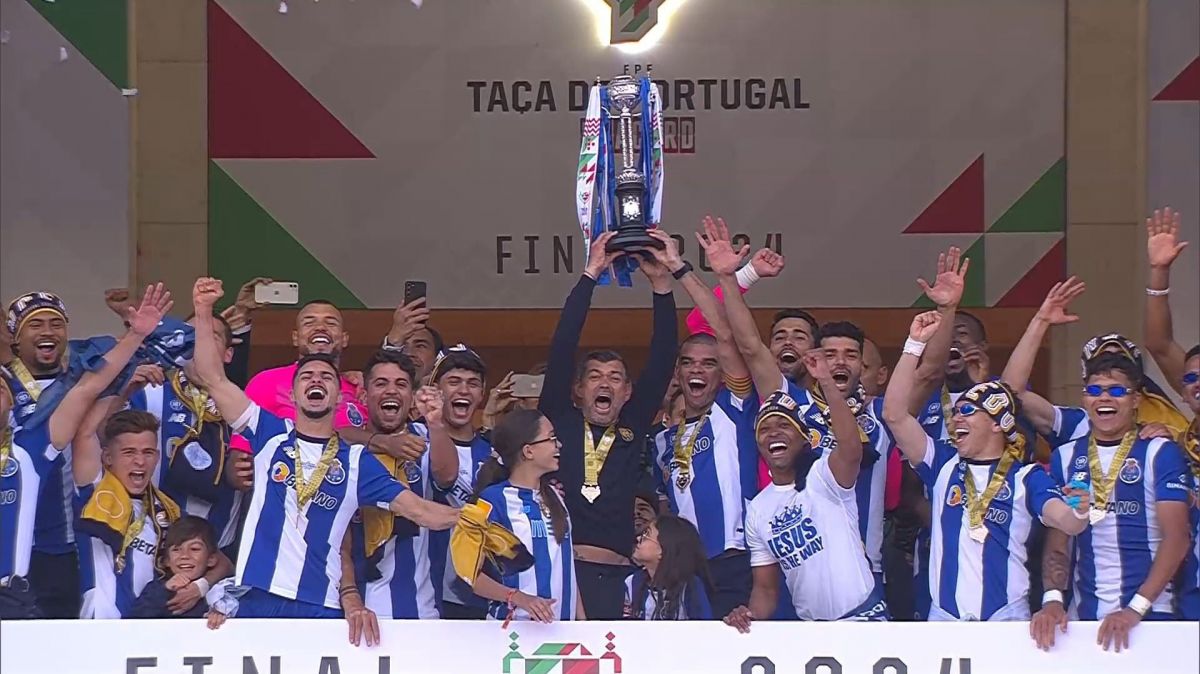 مراسم اهدای جام قهرمانی حذفی پرتغال به تیم پورتو