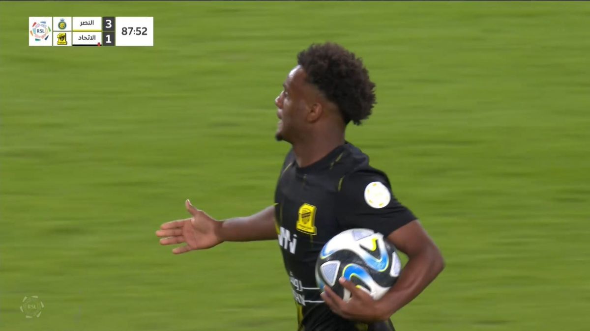 گل اول الاتحاد به النصر (الشمرانی)