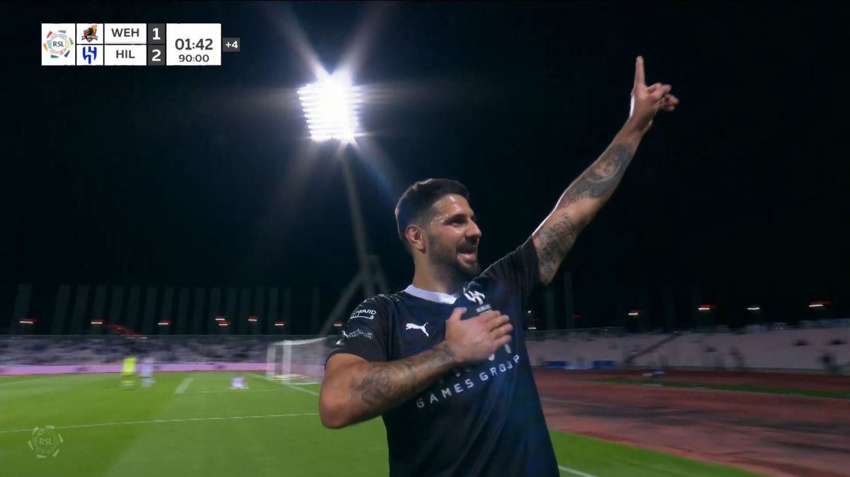 گل دوم الهلال به الوحده عربستان (میتروویچ در دقیقه 92)