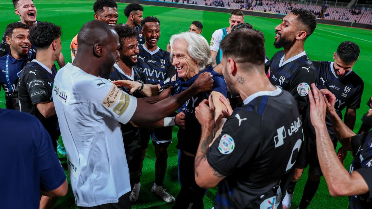 خلاصه بازی الوحده عربستان 1-2 الهلال