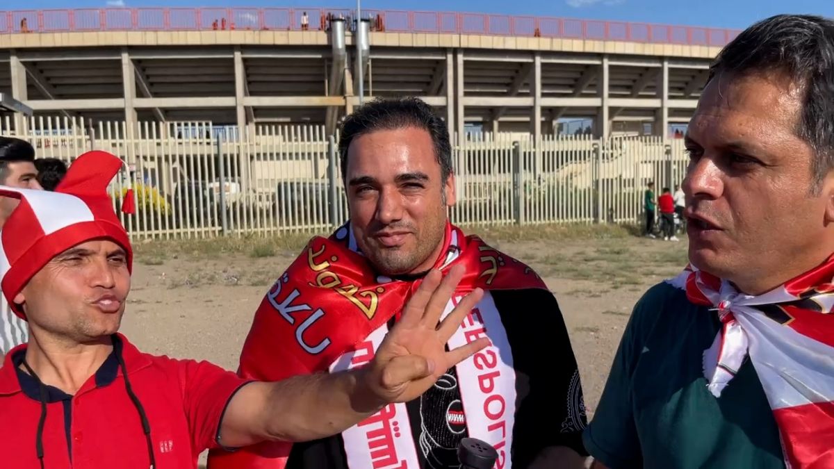 اختصاصی/ هوادار استقلال در جمع پرسپولیسی ها: آمده ام باخت پرسپولیس را ببینم!