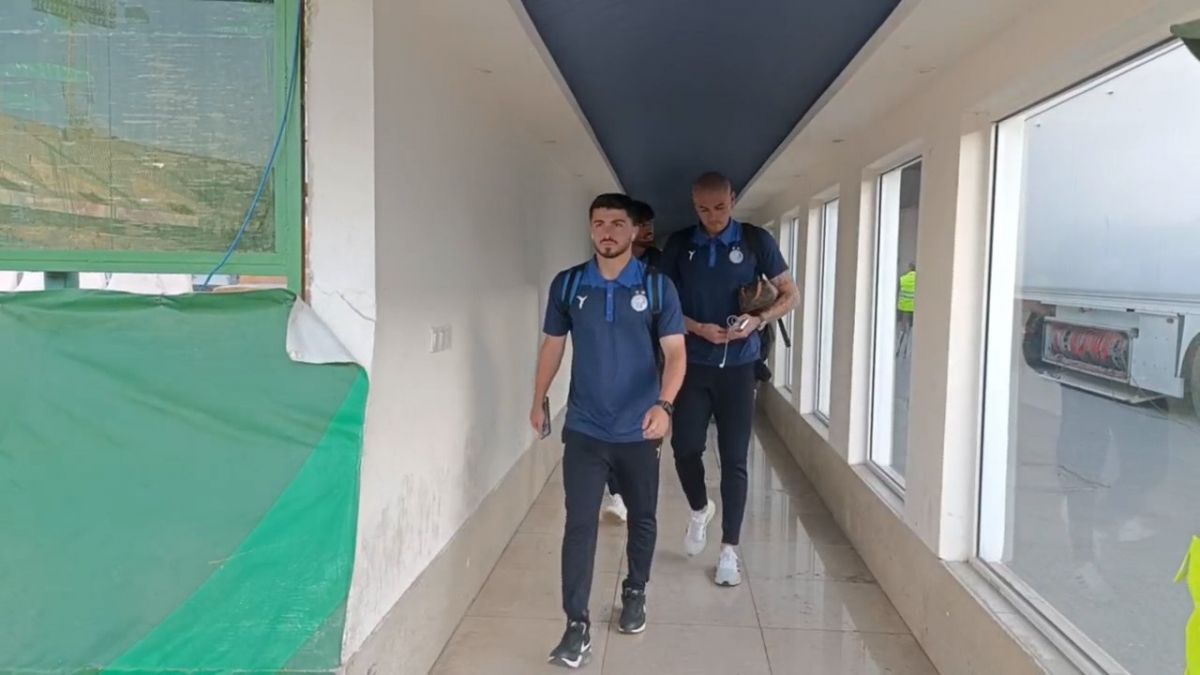 اختصاصی/ ورود بازیکنان استقلال به ورزشگاه آزادی برای تقابل با گل گهر