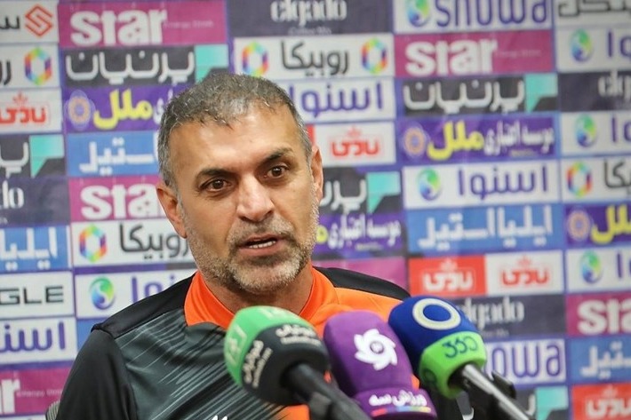 ویسی: با اینهمه بازیکن باتجربه باید بازی را کنترل میکردیم