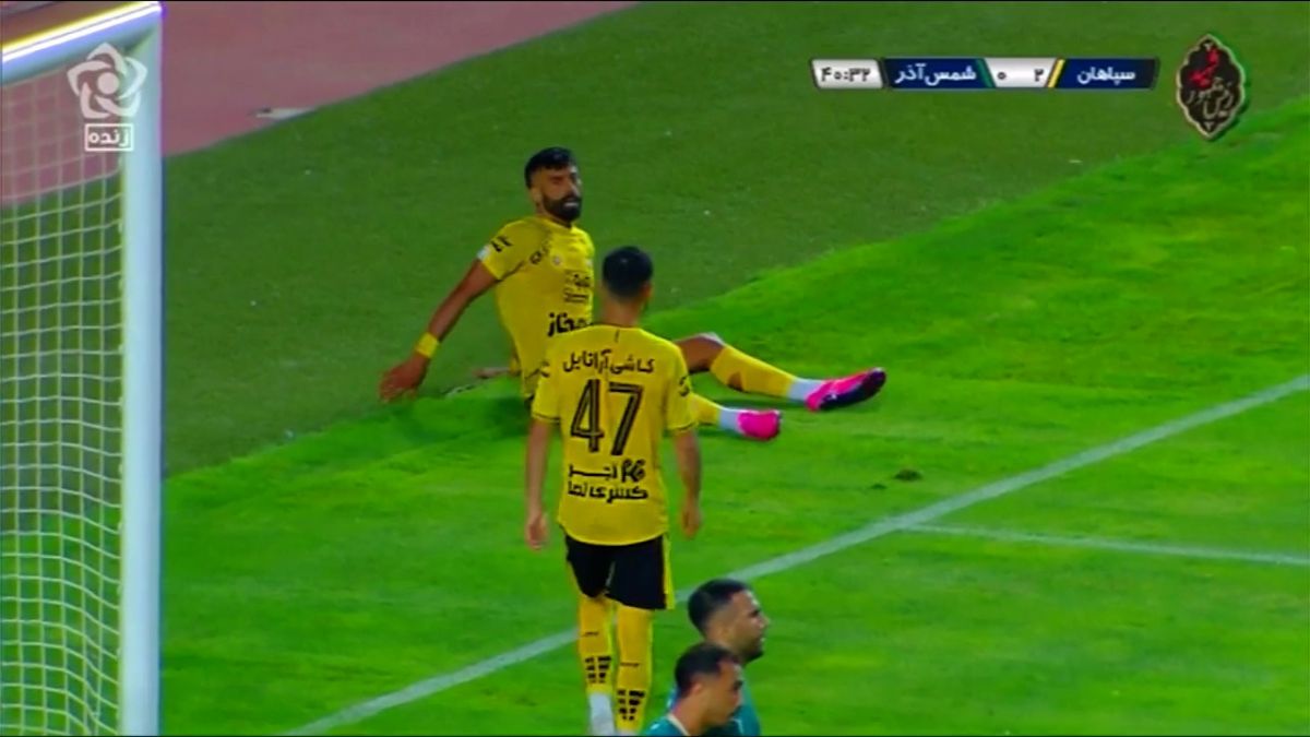 گل سوم سپاهان به شمس آذر (پاس گل زیبای رضاییان - اعرابی)