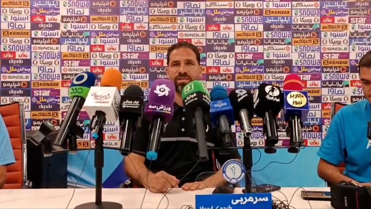 اختصاصی/ نشست خبری مربی ذوب آهن بعد از بازی با گل گهر