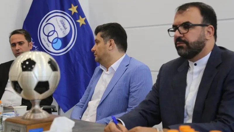 حمله شدید خانی به فرشید سمیعی: اولین نفر نامه اخراج نکونام را امضا کرد!