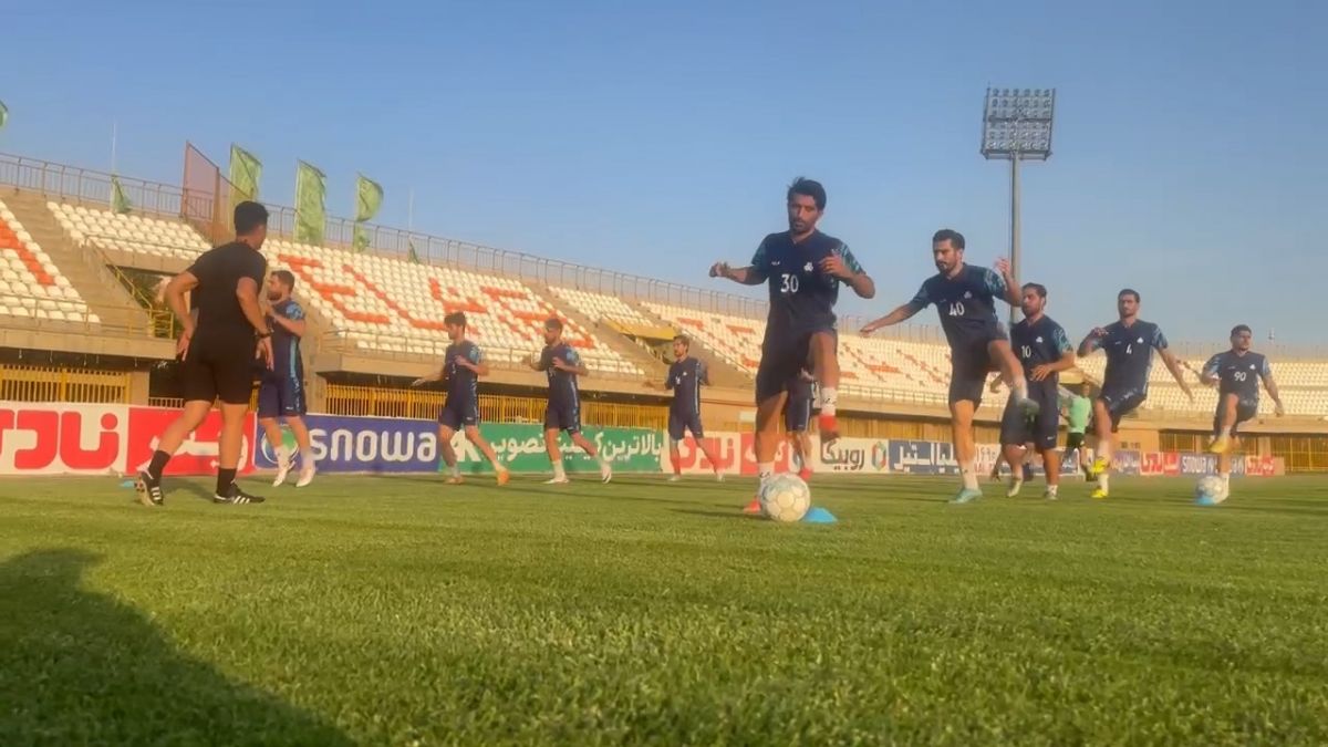 اختصاصی/ گرم كردن تيم سايپا قبل از دیدار با نفت و گاز گچساران