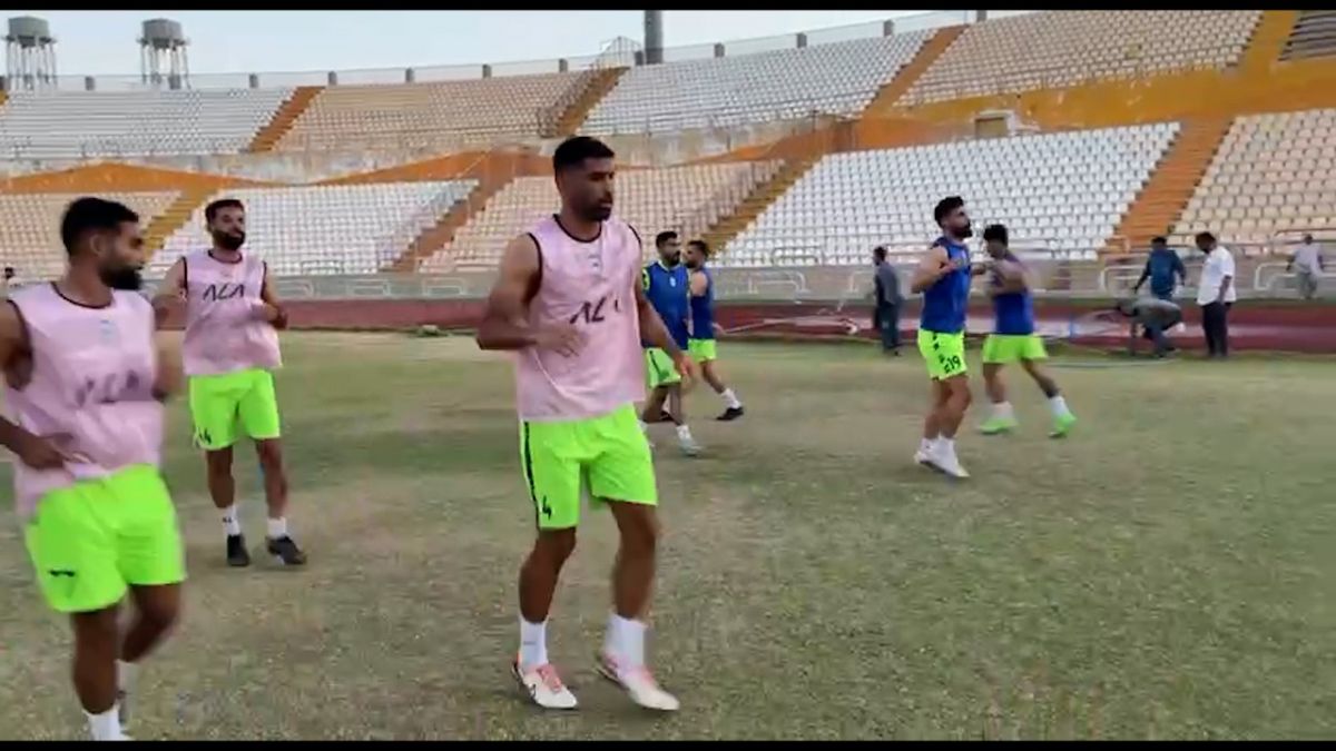 اختصاصی/ گرم کردن چادرملو قبل از بازی با شاهین بندرعامری