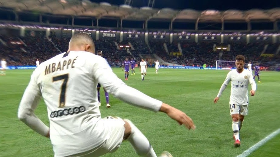 مهارت های نادر از تکنیک های فوق تماشایی بازیکنان فوتبال