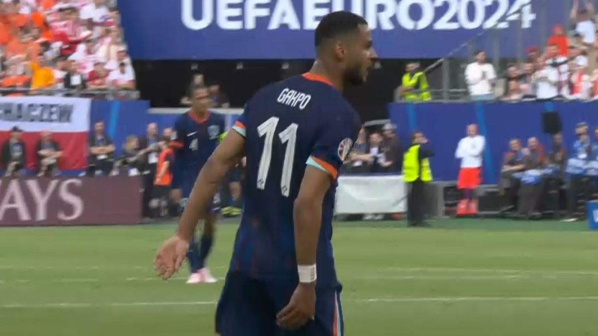 گل اول هلند به لهستان (کودی گاکپو)