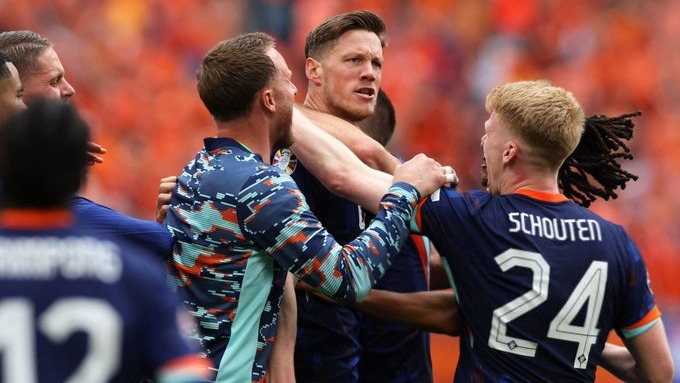 گل دوم هلند به لهستان (وخهورست)