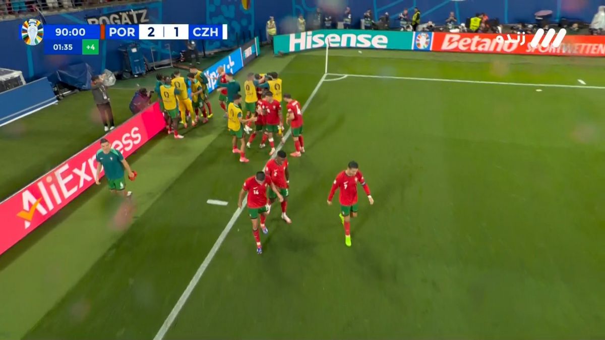 گل دوم پرتغال به جمهوری چک (کونسیسائو در دقیقه 92)