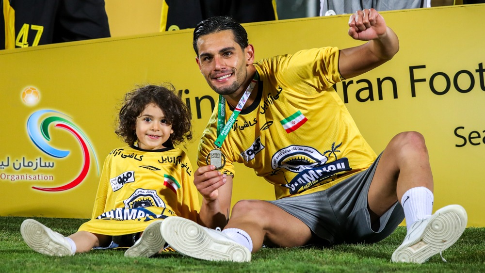 گزارش ویدیویی کامل فوتبالی از متن و حاشیه بازی "سپاهان - مس رفسنجان" در فینال جام حذفی