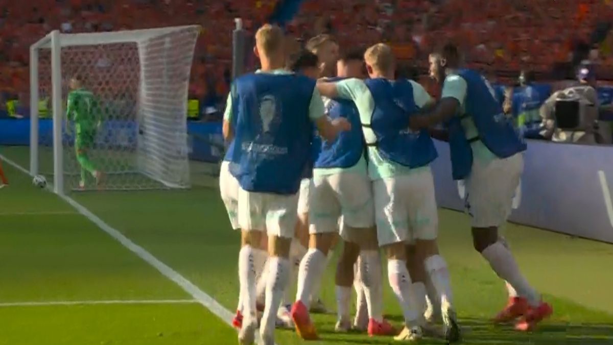 گل دوم اتریش به هلند (رومانو اشمید)