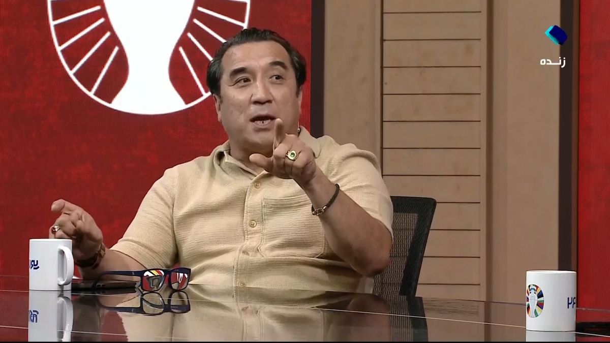 خداداد عزیزی: اگر برای دوستان بار روانی ایجاد نمی شود، ما باید به عنوان تیم اول گروه به جام جهانی صعود کنیم