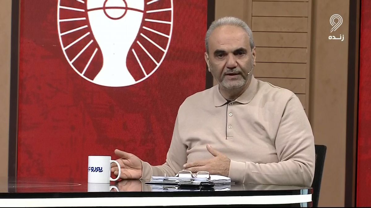 جواد خیابانی: آقای قلعه نویی شما نمی توانید تعیین کنید کارشناس برنامه تلویزیونی چه شخصی باشد، مگر من به عنوان مجری به شما می گویم مربی و کمک مربی شما چه شخصی باشد؟ شما کار خودتان را بکنید ما هم کار خودمان را می کنیم!