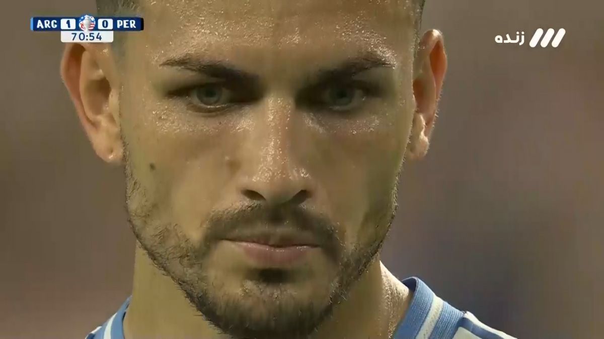 پنالتی آرژانتین مقابل پرو توسط پارادس تبدیل به گل نشد