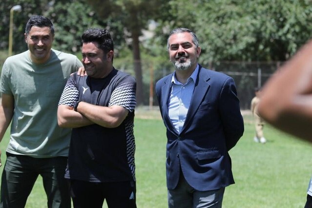 مدیرعامل چادرملو: سعی داریم شاکله تیم را حفظ کنیم/ کمترین حق اخباری این است که در لیگ برتر به کارش ادامه دهد