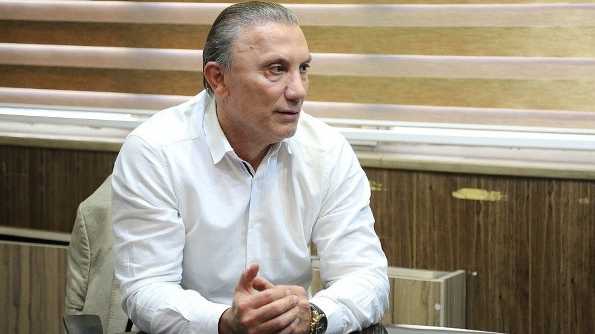 واکنش درخشان به صحبتهای بیرانوند در گفت و گو با فوتبالی: ۱۴ سال برای پرسپولیس مجانی بازی کردم/ پولکی نبودم و برای پول پیراهن پرسپولیس را بر تن نکردم