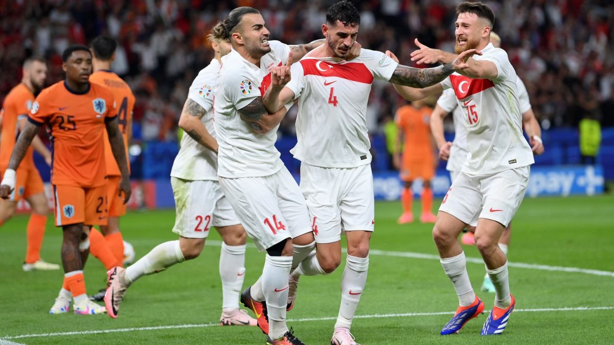 گل اول ترکیه به هلند (آکایدین)