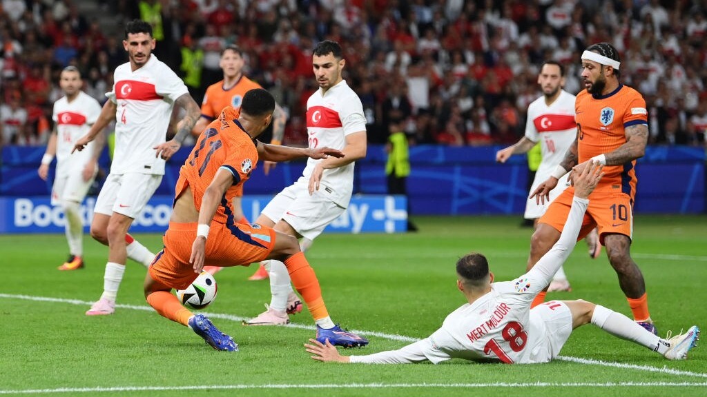 گل دوم هلند به ترکیه (گل به خودی مولدور)