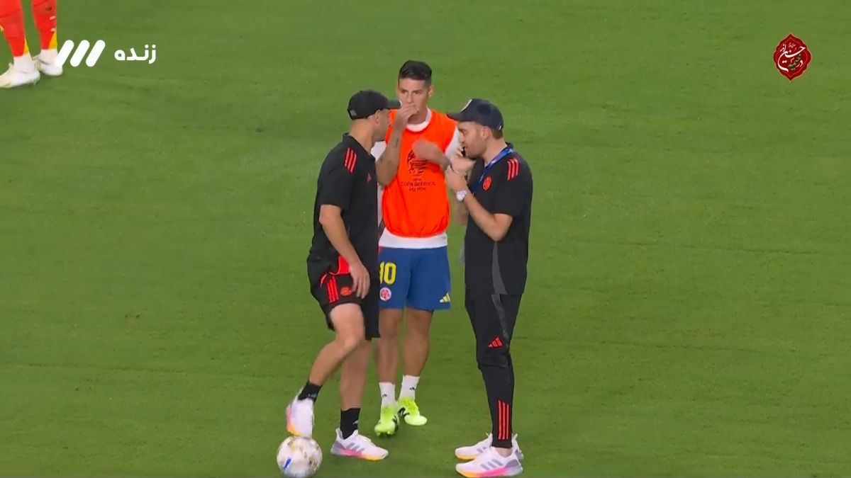 گرم کردن بازیکنان آرژانتین و کلمبیا