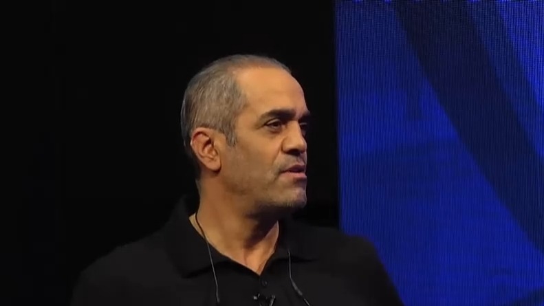ورزشیا/ بهنام ابوالقاسمپور: در ایران فقط باشگاه های گل گهر، سپاهان و فولاد حرفه ای هستند اما باز هم یک هزارم زیرساخت های فوتبال اروپا را ندارند