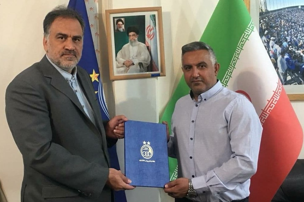 بزرگسالان استقلال، همچنان بیسرپرست؛ فرهاد موافق سرپرست تیم امید استقلال شد!