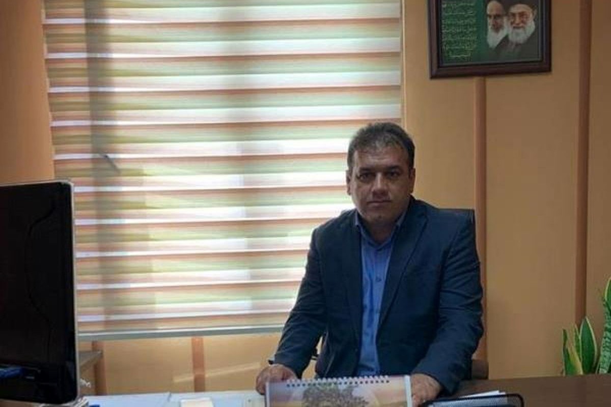 طاهری: باشگاههای لیگ برتری برای ثبت قرارداد بازیکنان تا فردا فرصت دارند