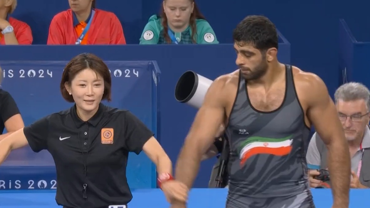 اتفاق جالب/ ضربه فنی شدن خانمِ داور توسط هادی ساروی در المپیک پاریس