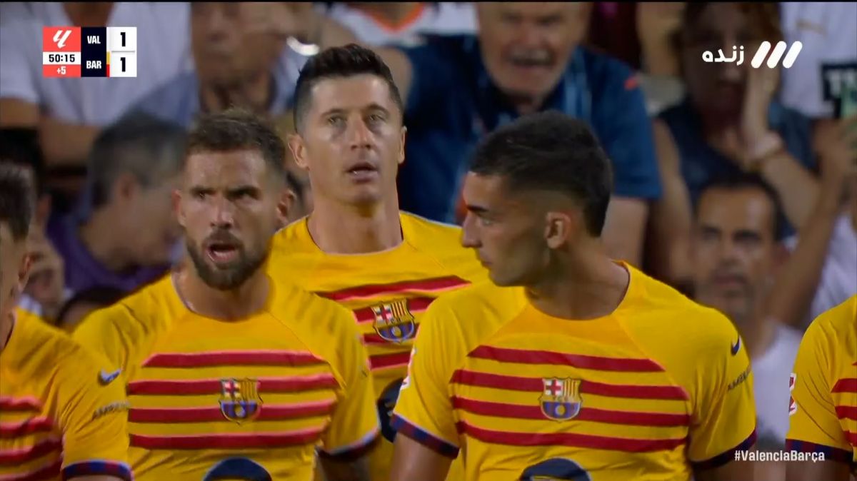 گل اول بارسلونا به والنسیا (لواندوفسکی)